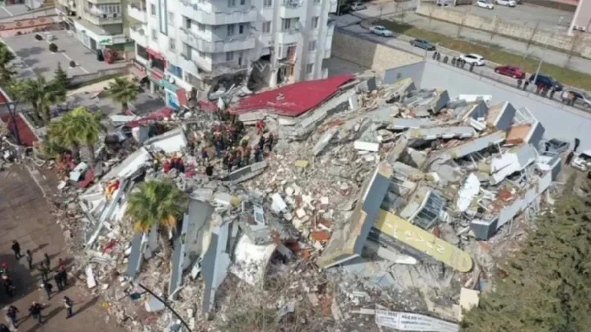 Gündemden Son Bilgiler: 6 Şubat depreminde 35 kişiye mezar olmuştu: Ezgi Apartmanı davasında karar resmen duyu
