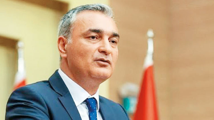 Sıcak Gündem: CHP’de kurultay 2027’de
