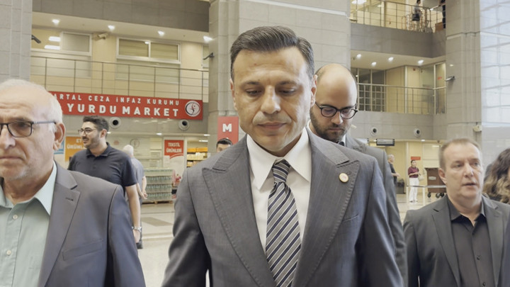 Özgür Çelik ifade vermek için adliyede ve Merak Edilenler