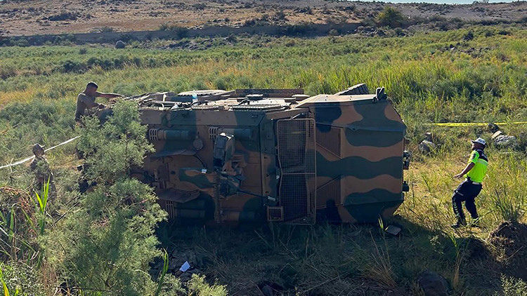 Iğdır'dan acı haber: Askeri araç devrildi, 1 şehit, 2 yaralı - Son Dakika Bilgileri