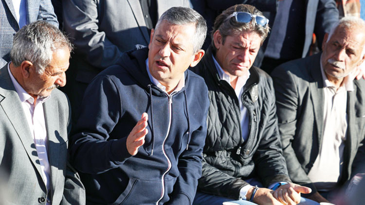 Gündemden Son Bilgiler: Özgür Özel Kars’ta konuştu: Bu yürüyüşün rotası iktidar ve Merak Edilenler