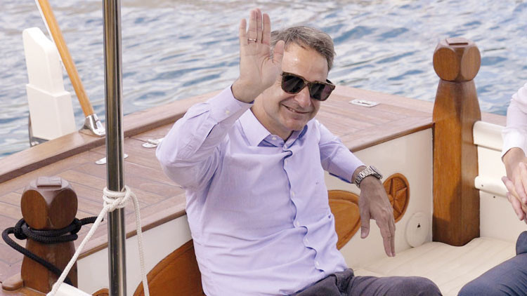 Kritik Açıklama: Üç gün kalacak siyasi şov yapacak: Gelişmeler Takip Ediliyor