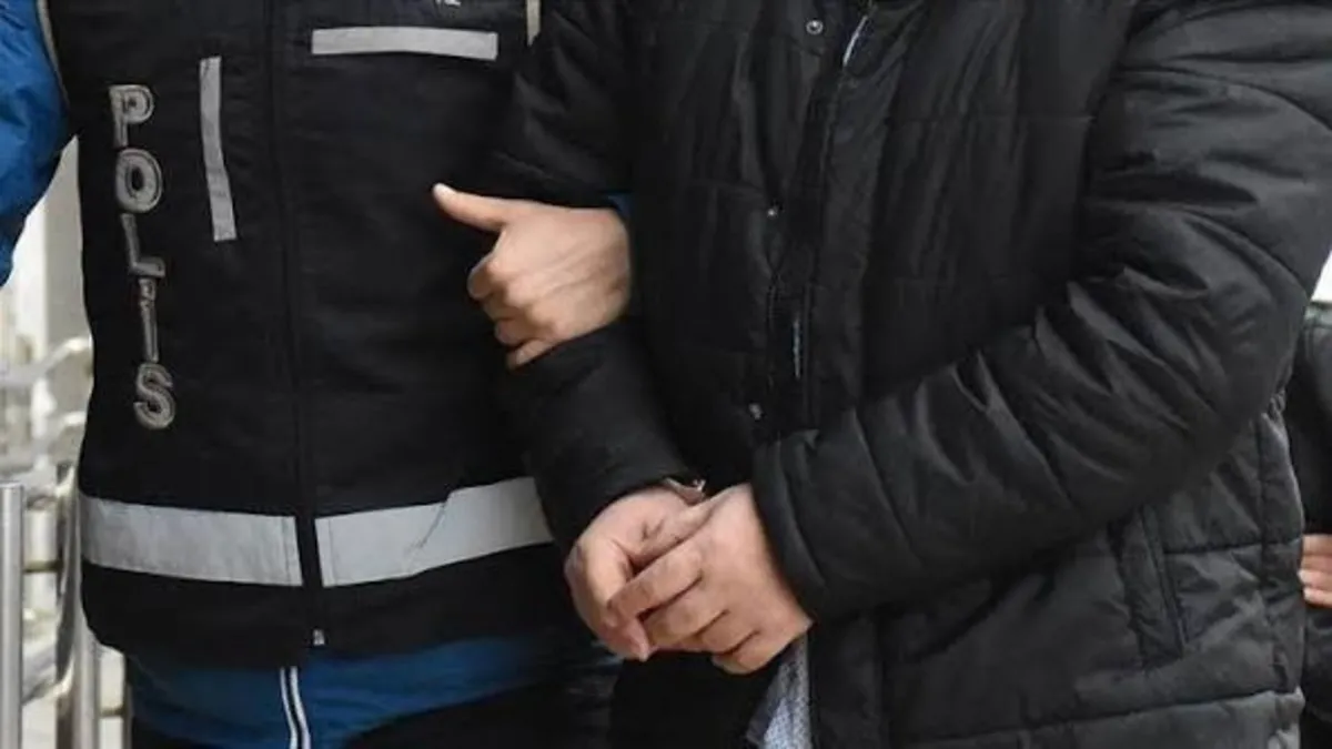 Gündemden Son Bilgiler: Trafikte önünü kesti, saldırdı! 2 şüpheli gözaltında