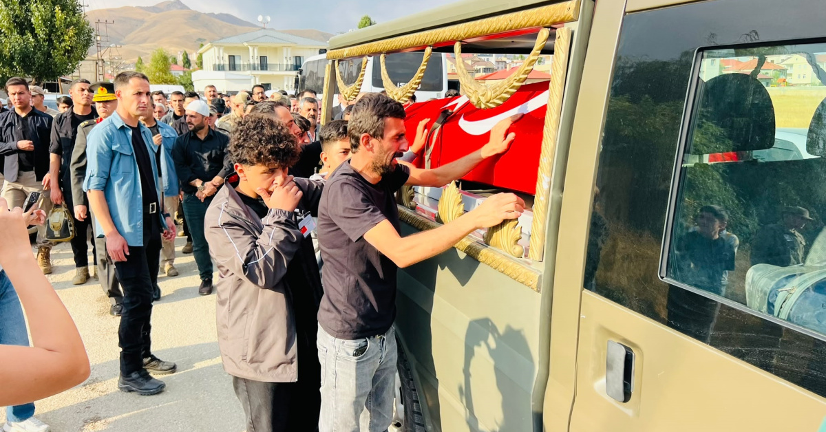 Sıcak Gündem: Şehit er Ziyar Koparan toprağa verildi - Son Dakika Bilgileri