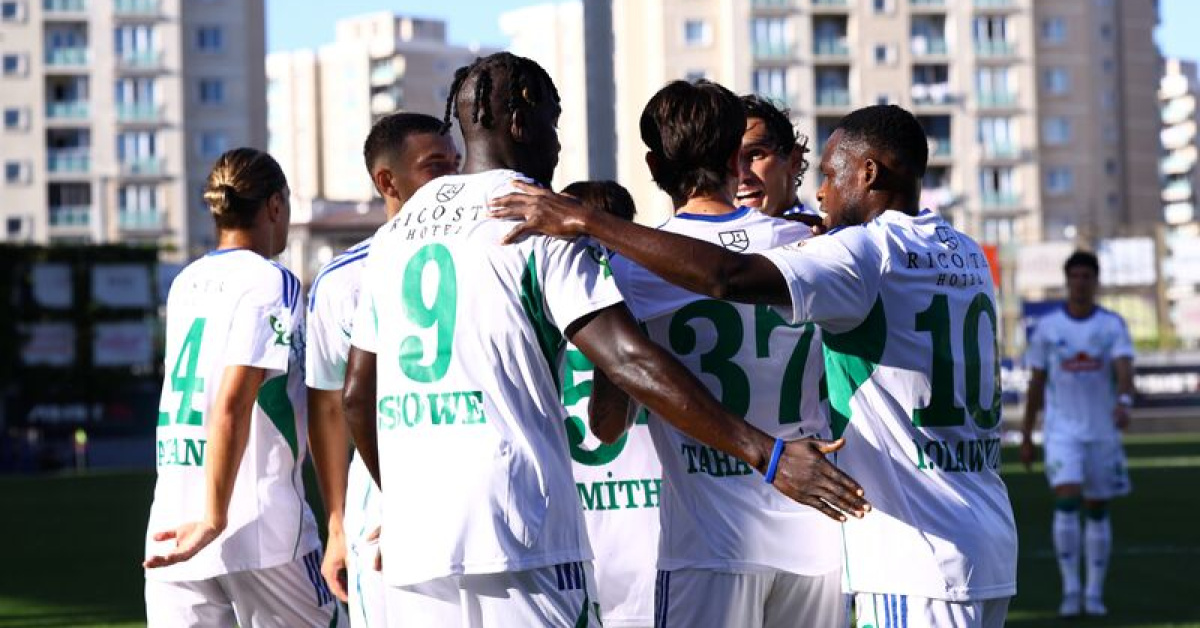 Gündemden Son Bilgiler: 10 kişilik Ç.Rizespor, iki golle kazandı! | İşte Tüm Ayrıntılar