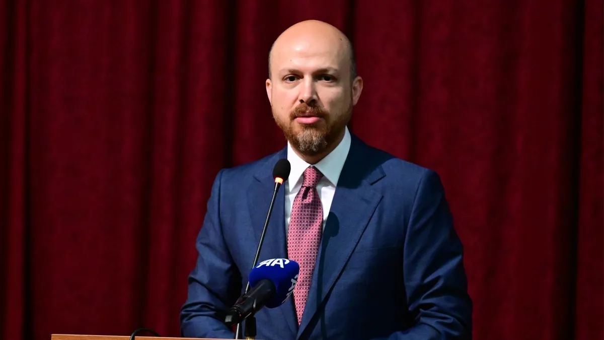 Gündemden Son Bilgiler: Bilal Erdoğan: Bir sonraki 30-40 yılda kardeşliğimizi, birliğimizi güçlendirelim - Son