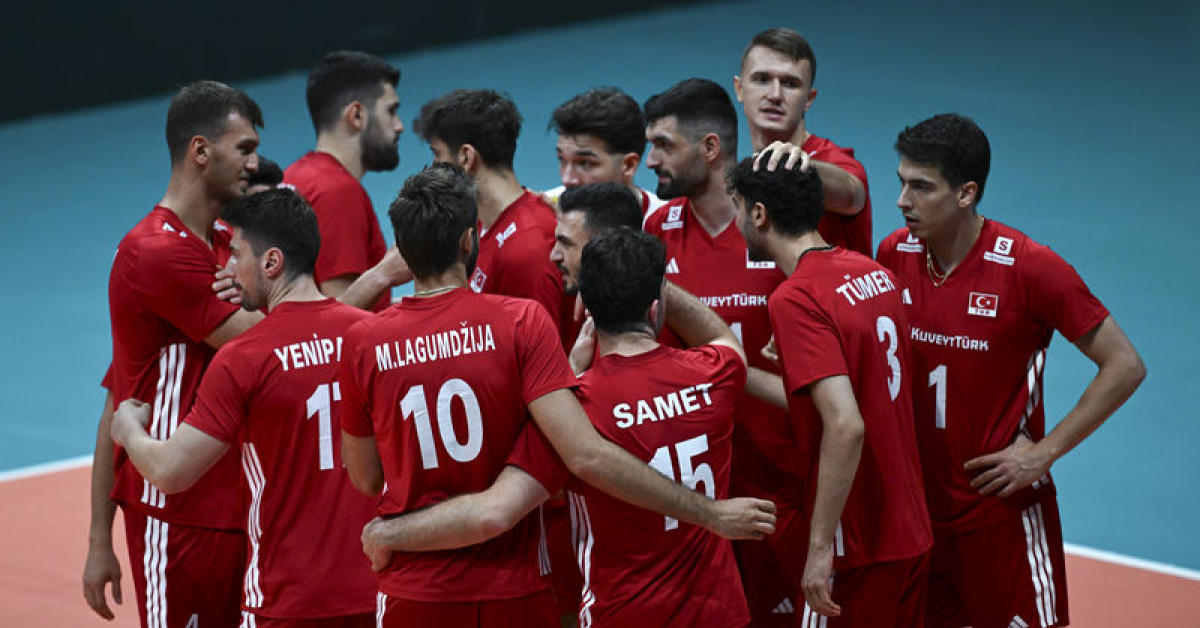 Gündemden Son Bilgiler: Filenin Efeleri'nde hedef son 16!: Gelişmeler Takip Ediliyor