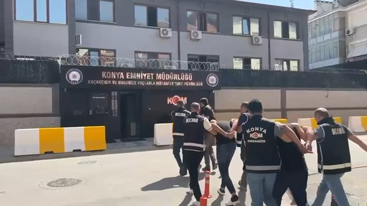 Kritik Açıklama: Konya’da organize suç örgütlerine “kıskaç” darbe: Evlerinden resmen cephanelik çıktı ve Merak