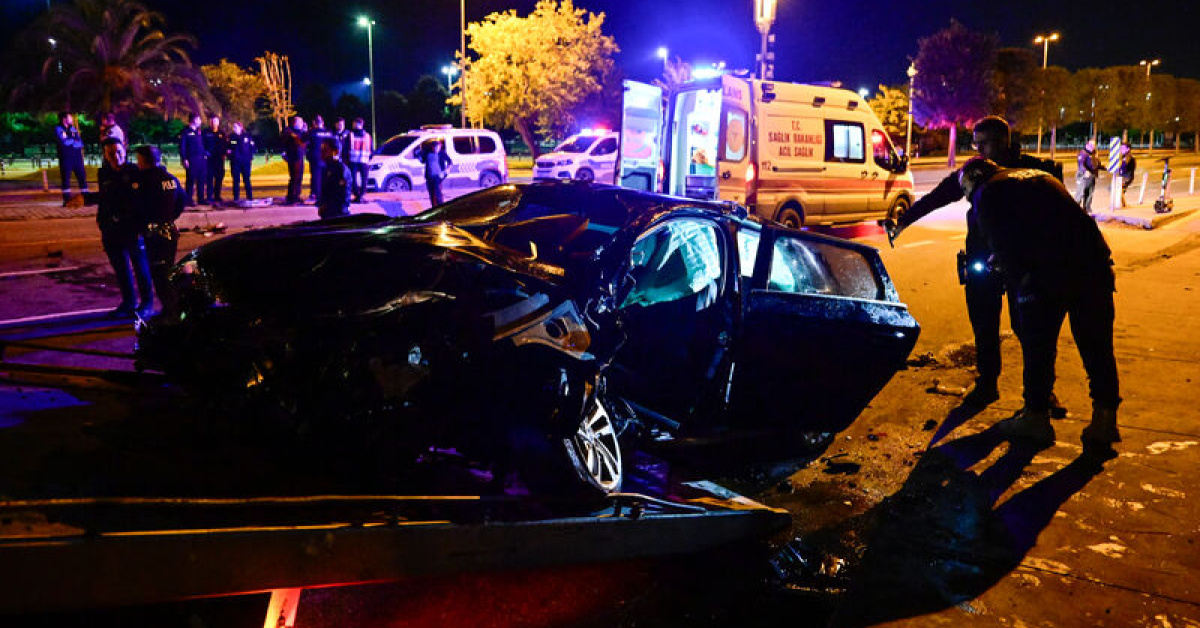 Maltepe'de iki otomobil çarpıştı: 2'si ağır 9 yaralı | İşte Tüm Ayrıntılar