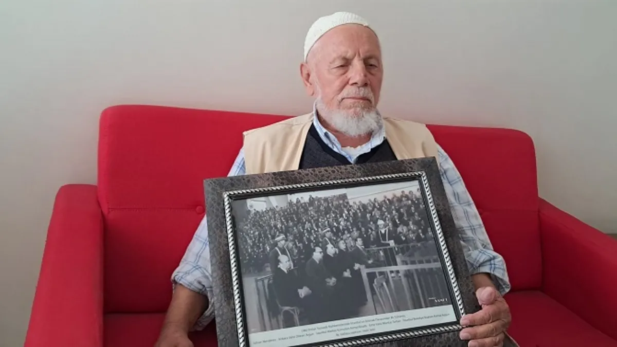 Son Gelişme: Yassıada’da Menderes’in arkasında nöbet tuttu: 66 yıl sonra yaşadıklarını anlattı | İşte Tüm Ayrı