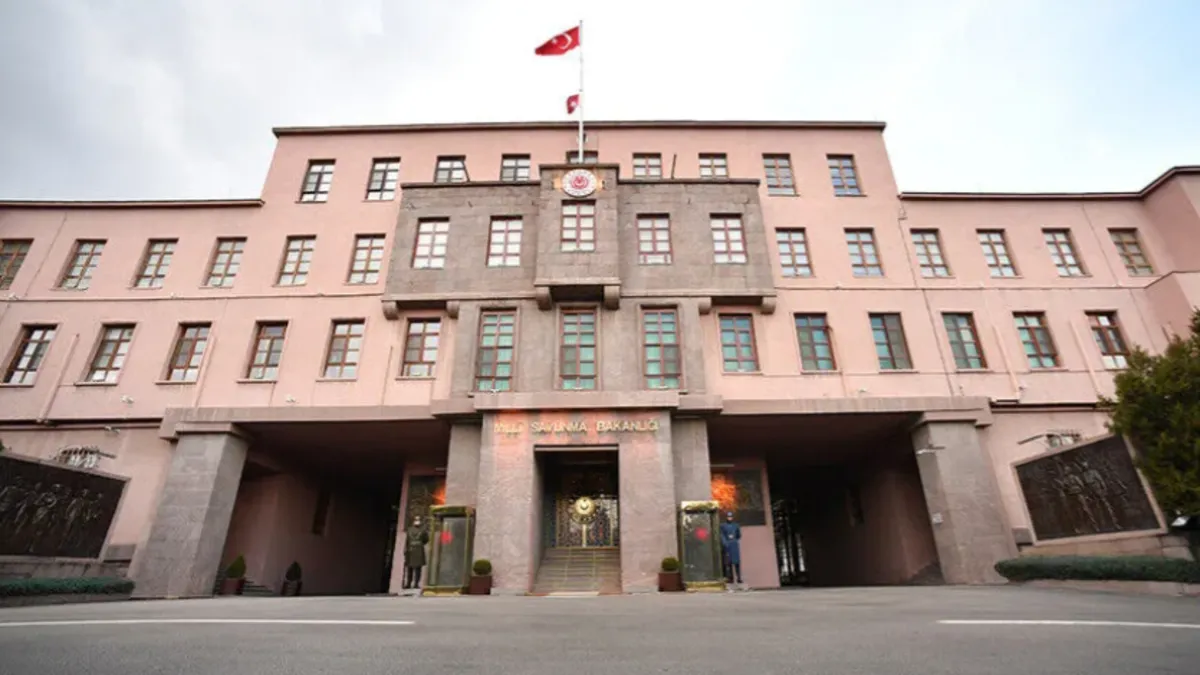 Son Gelişme: SON DAKİKA! MSB'den provokasyon peşinde koşan Yunanistan'a çok net mesaj! Dikkat çeken Meis Adası