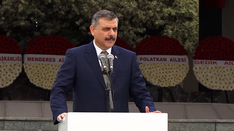 Son Gelişme: Eski İçişleri Bakanı İsmail Namık Gedik'in kabri Adnan Menderes Anıt Mezarı'na taşınıyor! ve Mera