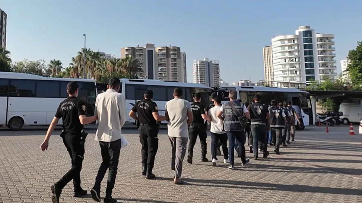 Sıcak Gündem: Mersin’de yasa dışı bahis operasyonu: 30 tutuklama