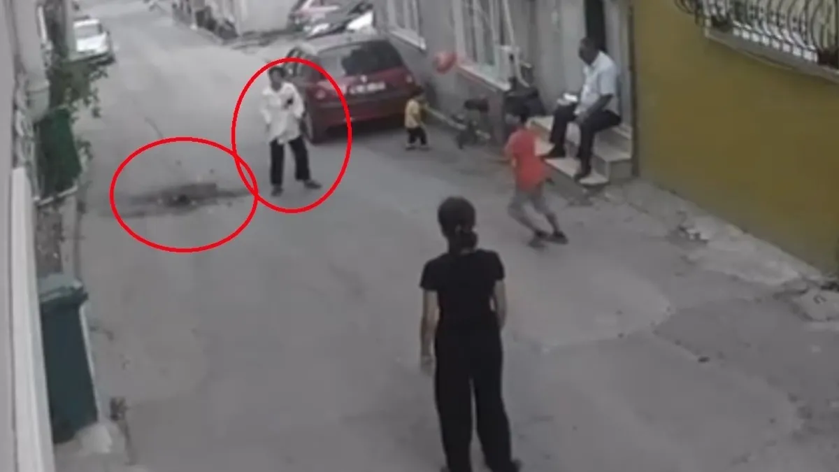 Bursa'da akılalmaz olay: Mahalleliyi canından bezdirdi! Çareyi sokağa dökülmekte buldular... | İşte Tüm Ayrınt