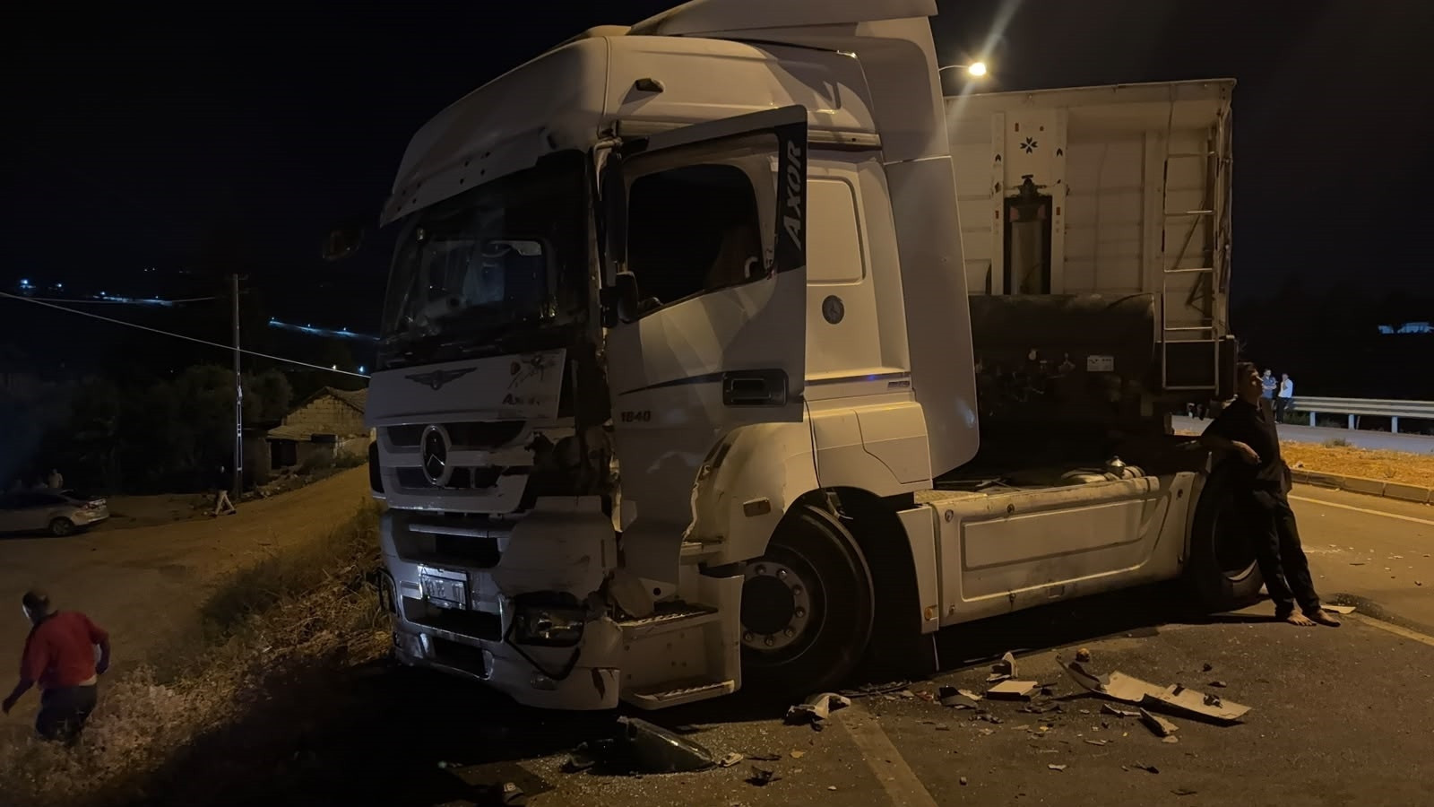Ayrıntılar Netleşti: Cilvegözü Sınır Kapısı'nda TIR şoförleri arasında kavga: 3 yaralı ve Merak Edilenler