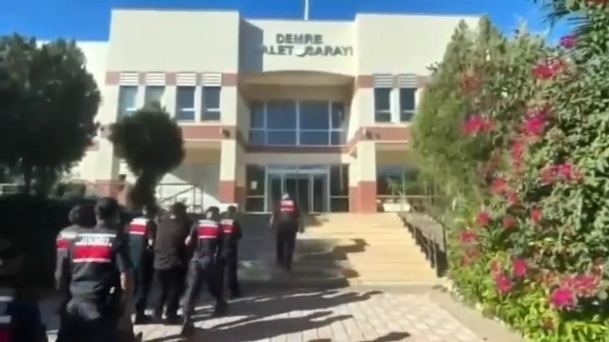 Ayrıntılar Netleşti: Villa dolandırıcılık şebekesi jandarma operasyonu ile çökertildi: Bungalov ilanıyla vurgu