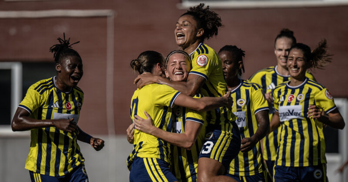 Ayrıntılar Netleşti: Fenerbahçe ArsaVev, derbide Beşiktaş'ı devirdi!: Gelişmeler Takip Ediliyor