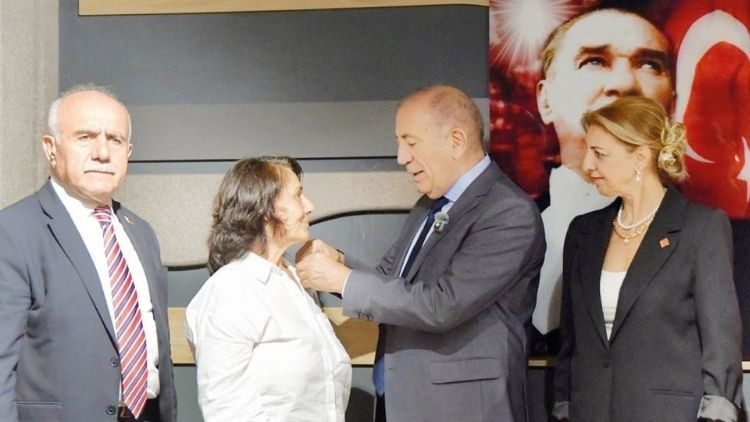 Son Gelişme: Gürsel Tekin: Sıra beyaz taşlara geldi: Gelişmeler Takip Ediliyor