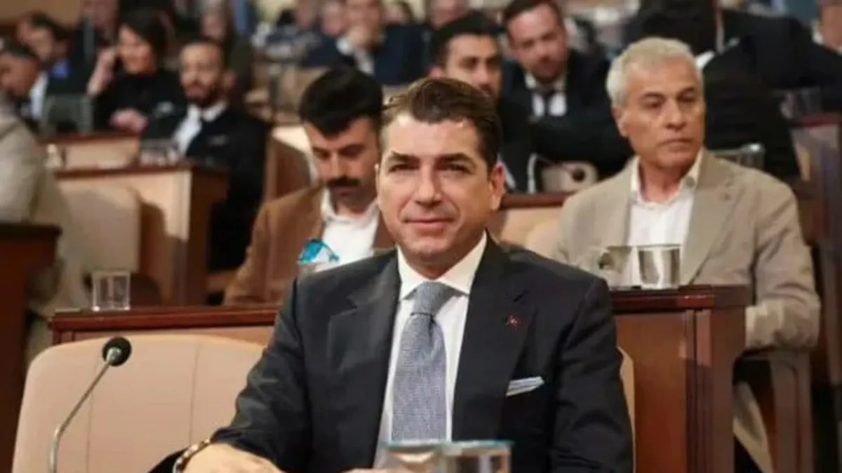 Kritik Açıklama: CHP'den istifa eden İBB Meclis Üyesi Ekrem Eray Arda'dan açıklama: "Mecliste konuşmanız değil