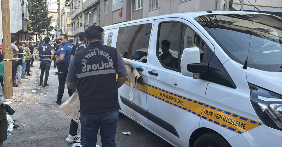 Son Gelişme: Eşini öldürdü, 3'ü çocuk 4 kişiyi yaraladı: Gelişmeler Takip Ediliyor