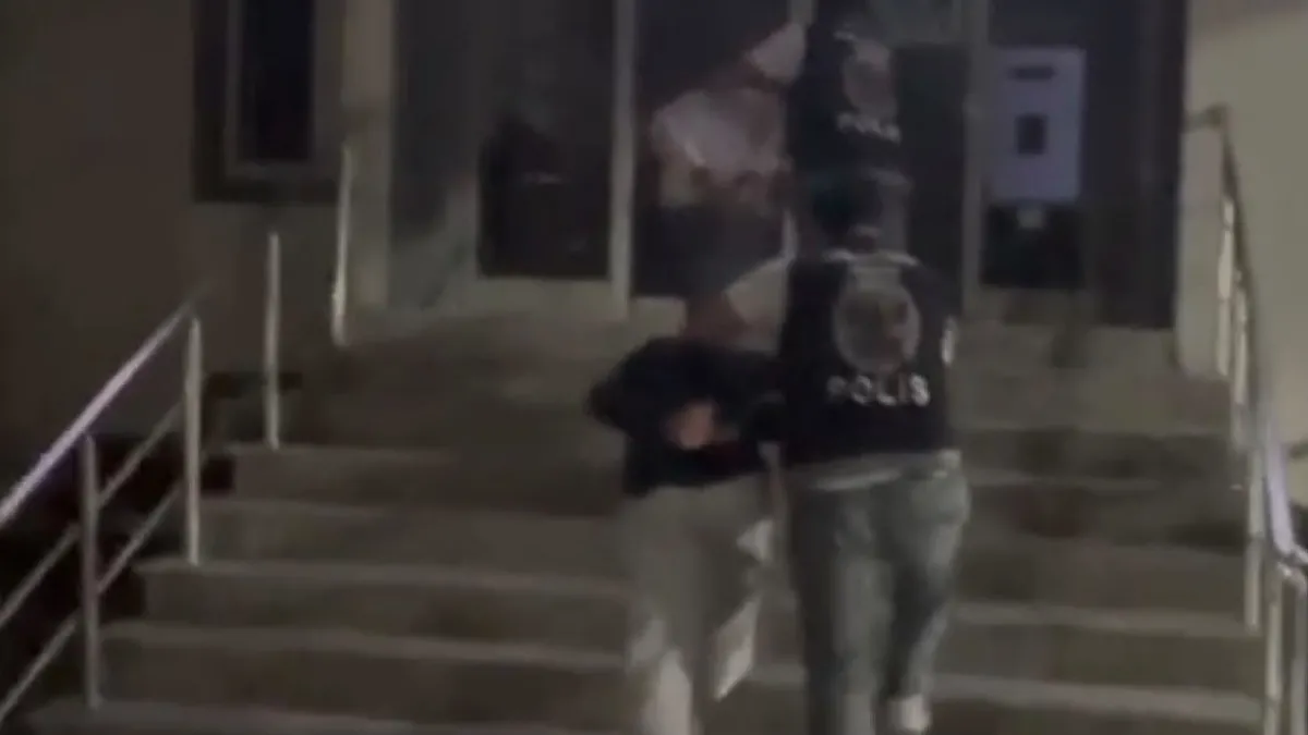 Ayrıntılar Netleşti: Tehdit edip araç kundaklayan çete üyeleri yakalandı - Son Dakika Bilgileri