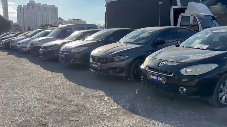 Ağır hasarlı araçları 'change' yapıp satan şebeke çökertildi: 16 gözaltı | İşte Tüm Ayrıntılar