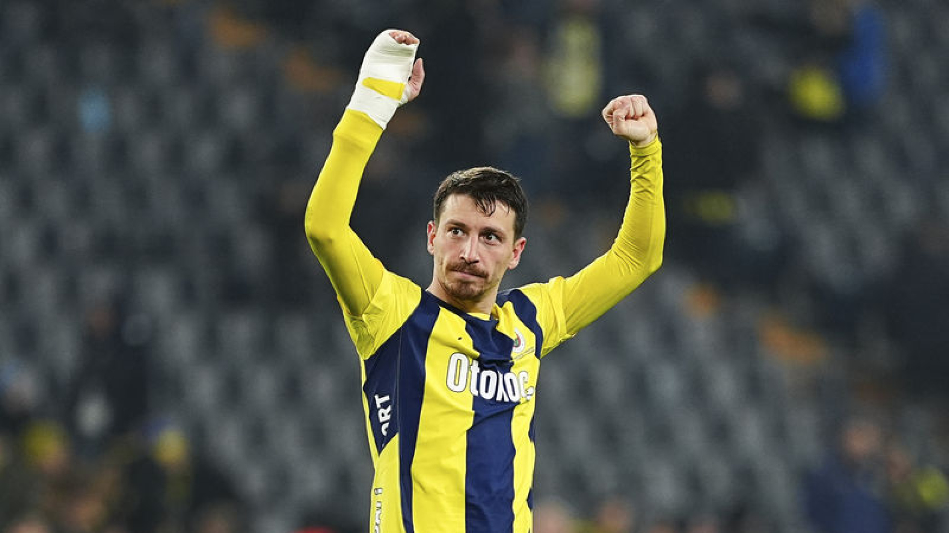 Ayrıntılar Netleşti: Mert Hakan sahalara dönüyor!: Gelişmeler Takip Ediliyor