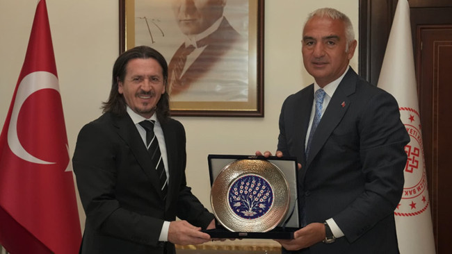 Gündemden Son Bilgiler: Bakan Ersoy, mevkidaşı Süleymani ile buluştu: İki ülke arasındaki gelecek dönem iş bir
