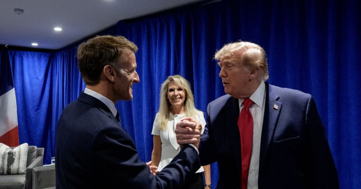 Ayrıntılar Netleşti: Macron ve Trump'tan samimi poz