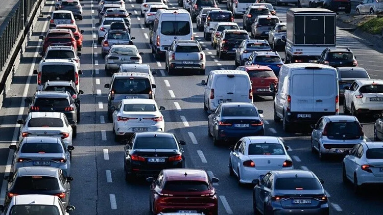 Kritik Açıklama: Türkiye Trafik Durum Raporu resmen duyuruldu: İstanbul trafiğinin maliyeti 10 milyar dolar -
