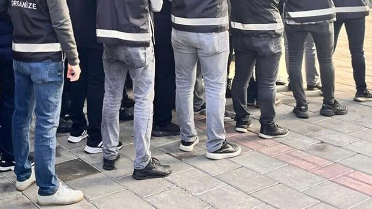 Gündemden Son Bilgiler: 36 ilde eş zamanlı siber operasyon: 826 gözaltı, 444 tutuklama | İşte Tüm Ayrıntılar