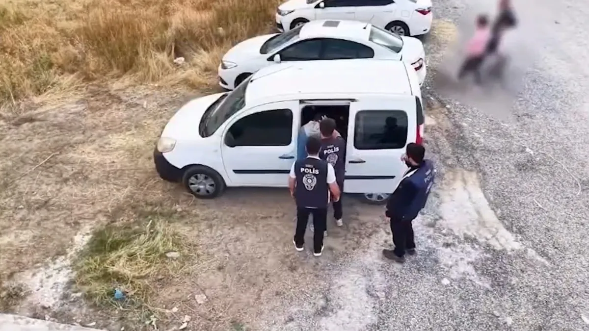 Ayrıntılar Netleşti: 36 ilde yasa dışı bahis operasyonu! 826 şüpheli yakalandı - Son Dakika Bilgileri