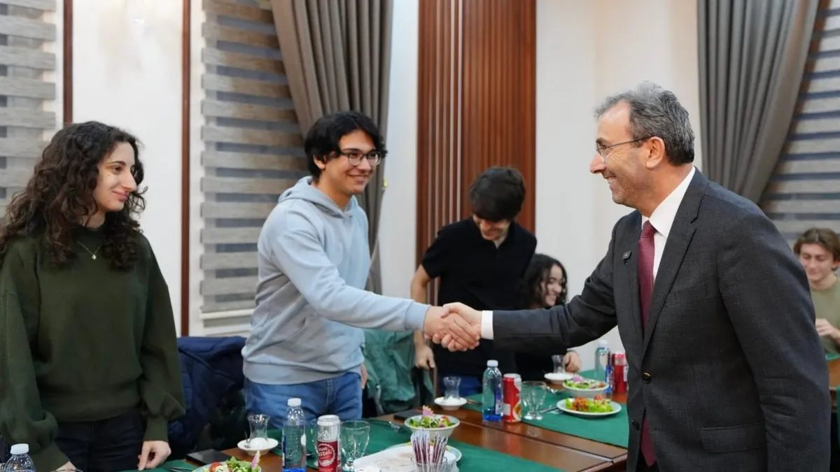 Kritik Açıklama: Pendik’te üniversitelilere 20 bin TL’lik destek!: Gelişmeler Takip Ediliyor