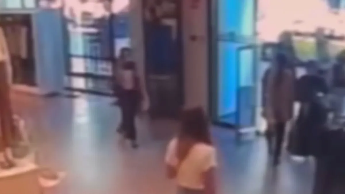 Nişantaşı’ndaki mağazadan kıyafetlerin parasını ödemeden çıkan genç kadın yakalandı