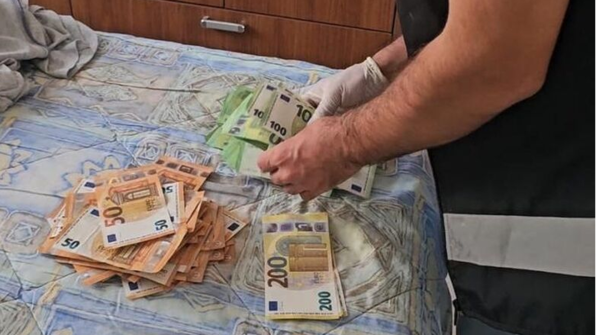 Kritik Açıklama: Bodrum Liman Başkanlığı'nda rüşvet operasyonu: 2 gözaltı ve Merak Edilenler