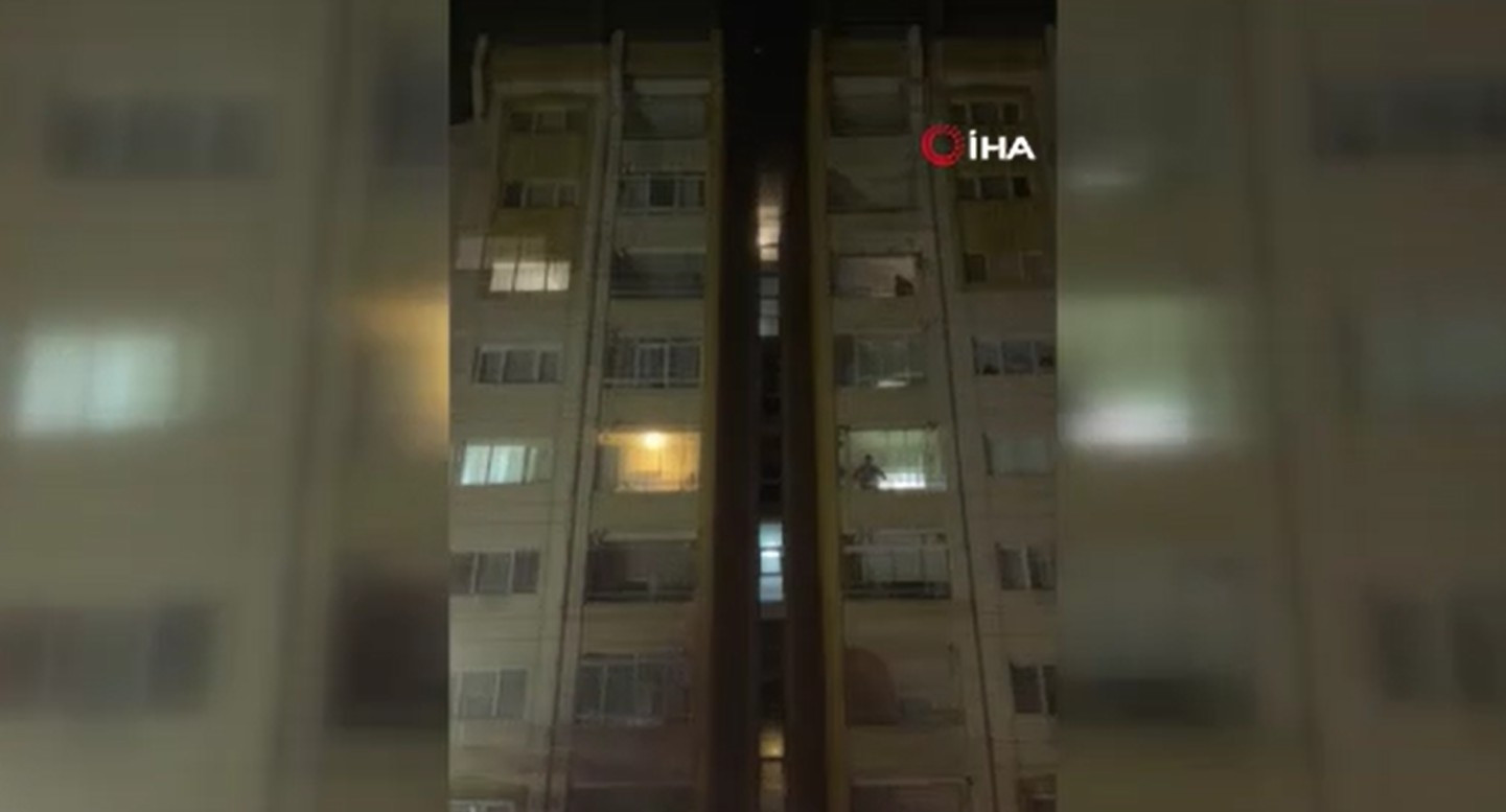 Gündemden Son Bilgiler: Etimesgut’ta apartman dairesinde yangın! Vatandaşlar tahliye edildi: Gelişmeler Takip