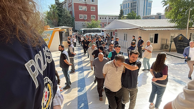 Son Gelişme: 3 milyar 915 milyon TL'lik işlem hacmi incelemede: 46 şüpheli adliyede ve Merak Edilenler