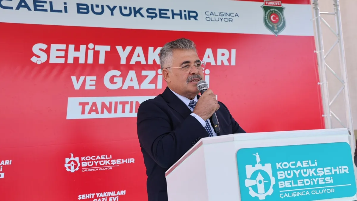 Ayrıntılar Netleşti: AK Partili Veysel Tipioğlu: Milletimizin gönlü şehit ailelerimize ve gazilerimize ardına