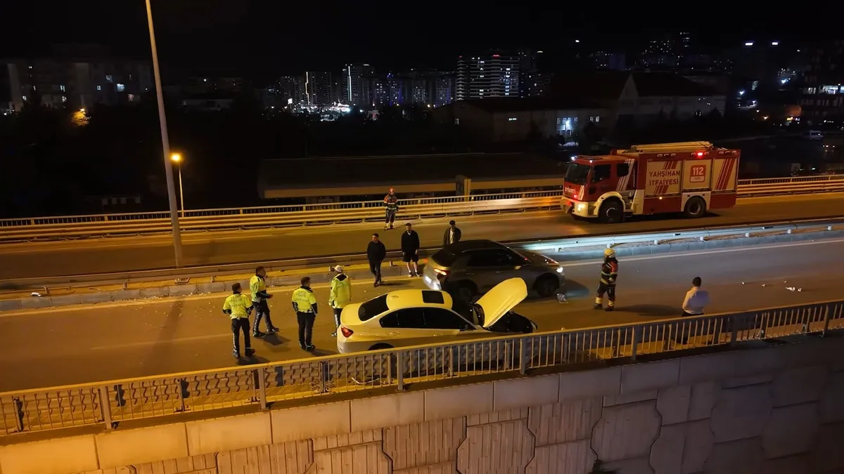Kritik Açıklama: Köprüde feci kaza: 2 yaralı!: Gelişmeler Takip Ediliyor