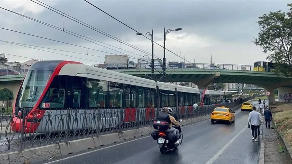 Sıcak Gündem: Kabataş- Bağcılar Tramvay Hattı’nda teknik arıza! Seferler iptal edildi