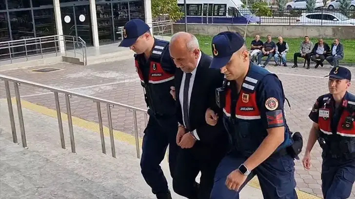 Yahşihan Belediyesine yönelik yolsuzluk operasyonunda 15 şüpheli hakkında tutuklama kararı verildi ve Merak Ed