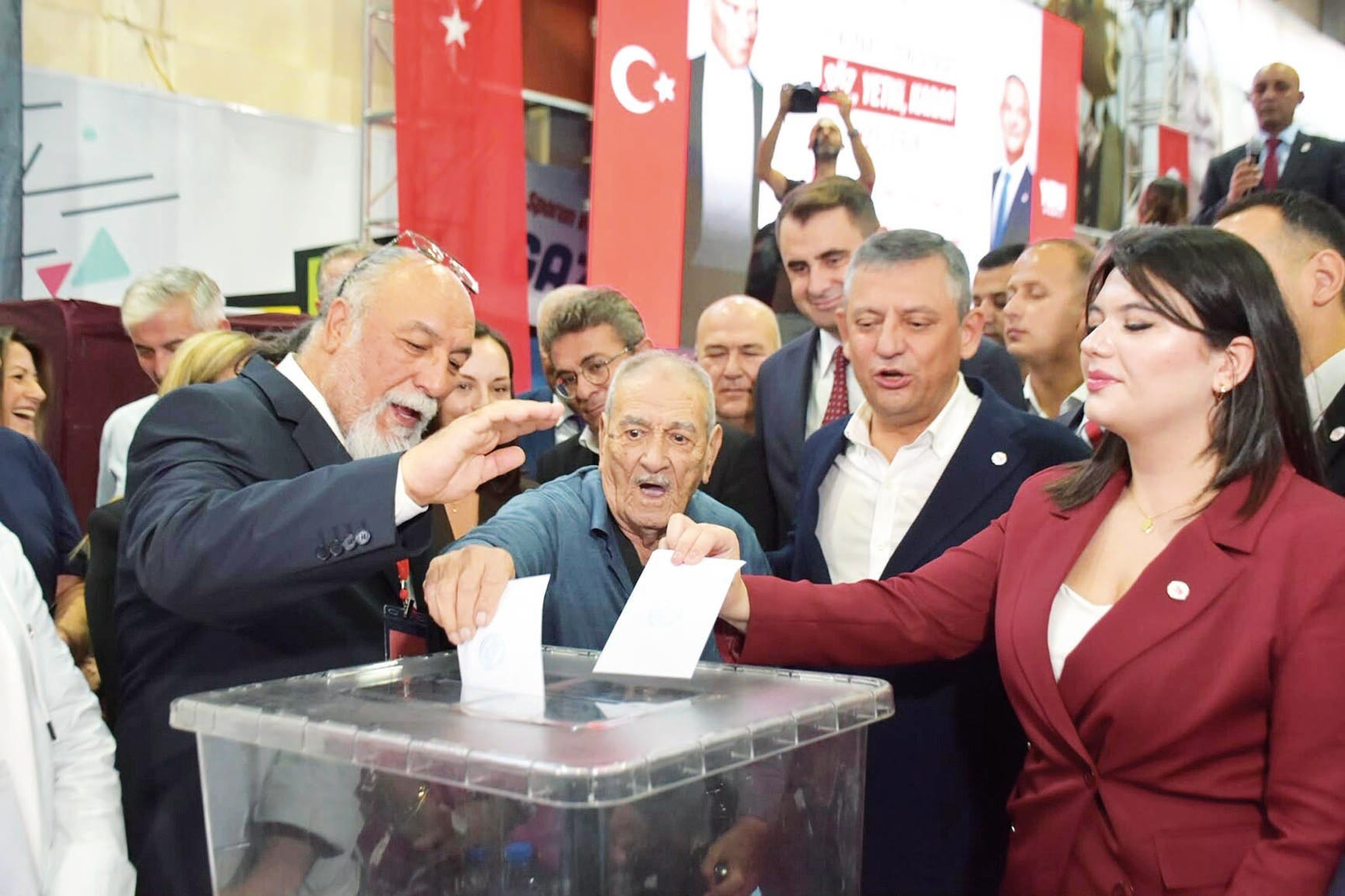 Gündemden Son Bilgiler: Yeni Parti’de önseçim bilançosu: Yüzde 47 değişim: Gelişmeler Takip Ediliyor
