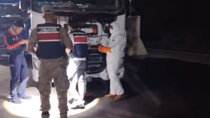 Son Gelişme: 35 ilde düzenlenen operasyonlarda 653 kilo uyuşturucu ele geçirildi! 172 kişi hakkında tutuklama