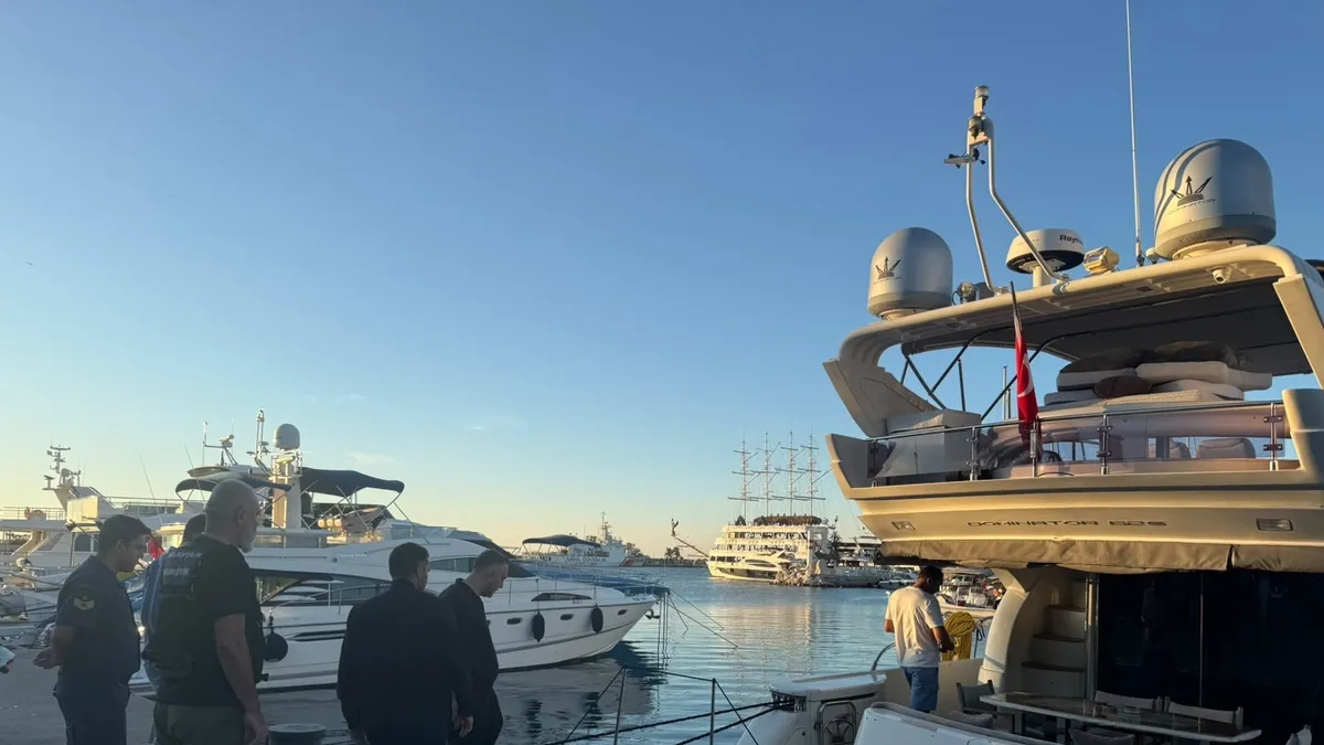Son Gelişme: Antalya'daki uyuşturucu soruşturmasında yeni detaylar: Çarpıcı tekne, otel ve villa buluşmaları!