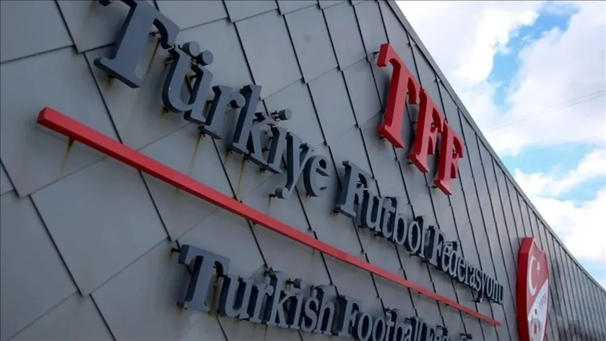 Sıcak Gündem: SON DAKİKA... TFF: VAR odasında inceleme gerçekleştirildi! - Son Dakika Bilgileri