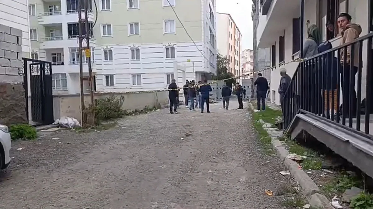Ayrıntılar Netleşti: Kars’ta motosikletli saldırgan dehşeti: 2 kişi yaralandı! - Son Dakika Bilgileri