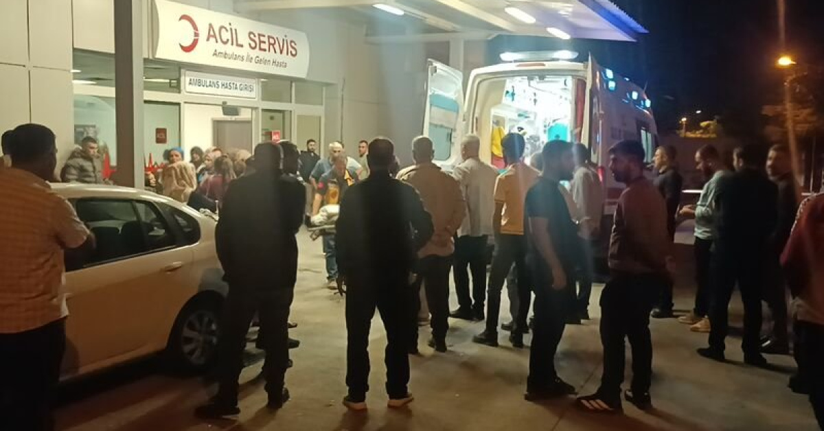 Gündemden Son Bilgiler: Şanlıurfa'da karşı yön kazası: 1 ölü, 7 yaralı - Son Dakika Bilgileri