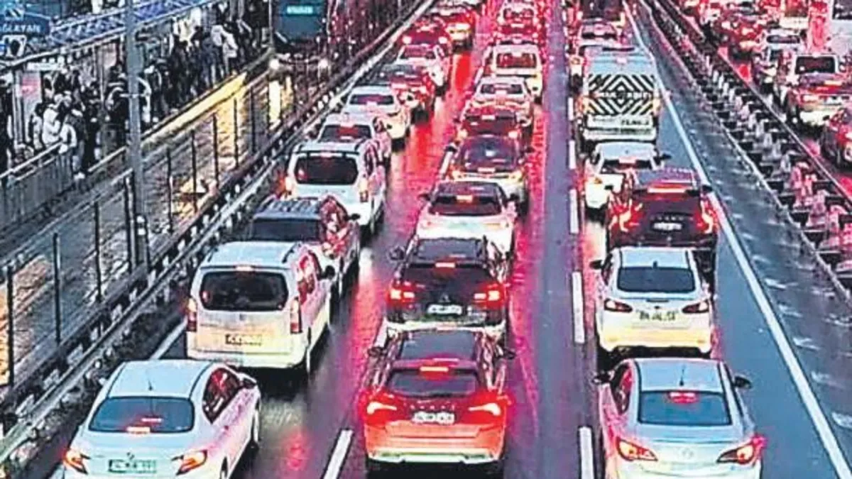 Sıcak Gündem: İBB’nin yol çalışması trafiği kilitledi