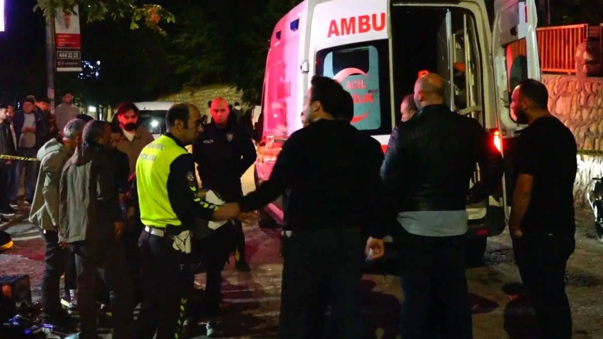 Sıcak Gündem: Tunceli’de otomobil büfeye girdi! 5 kişi yaralandı