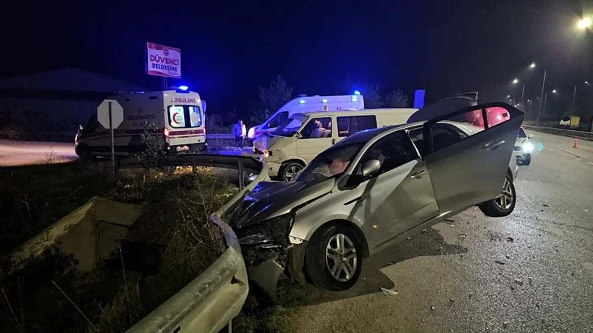 Sıcak Gündem: Çorum'da feci kaza: 4 ölü, 1 ağır yaralı: Gelişmeler Takip Ediliyor